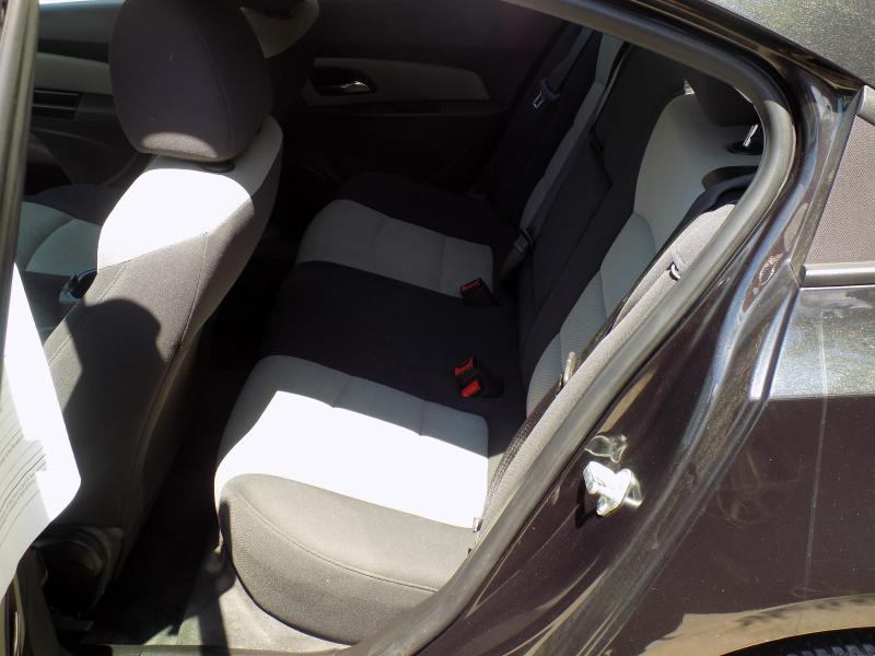 Photo 7 of this CHEVROLET CRUZE
