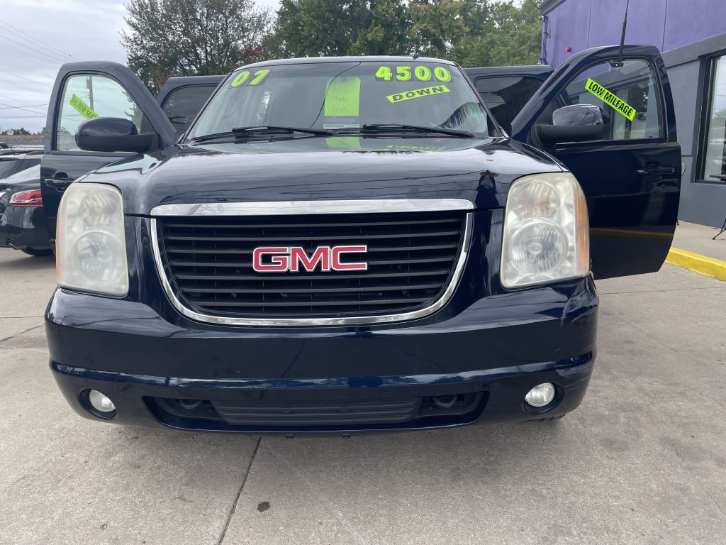 Photo 4 of this GMC YUKON