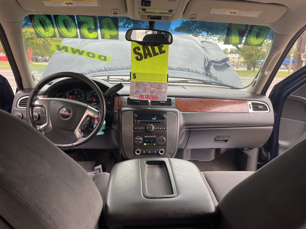 Photo 7 of this GMC YUKON