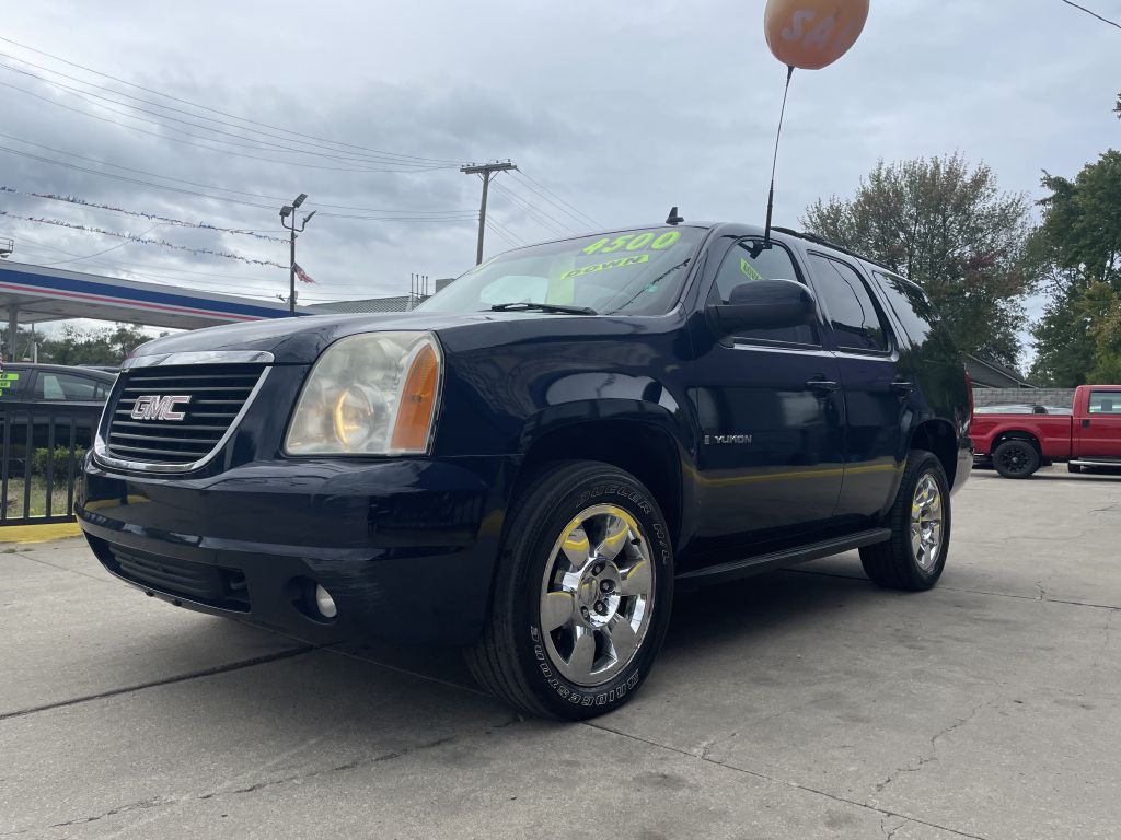 Photo 2 of this GMC YUKON