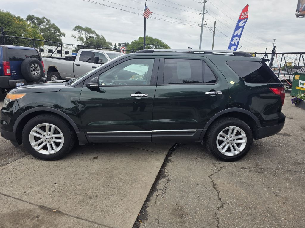 Photo 5 of this FORD EXPLORER