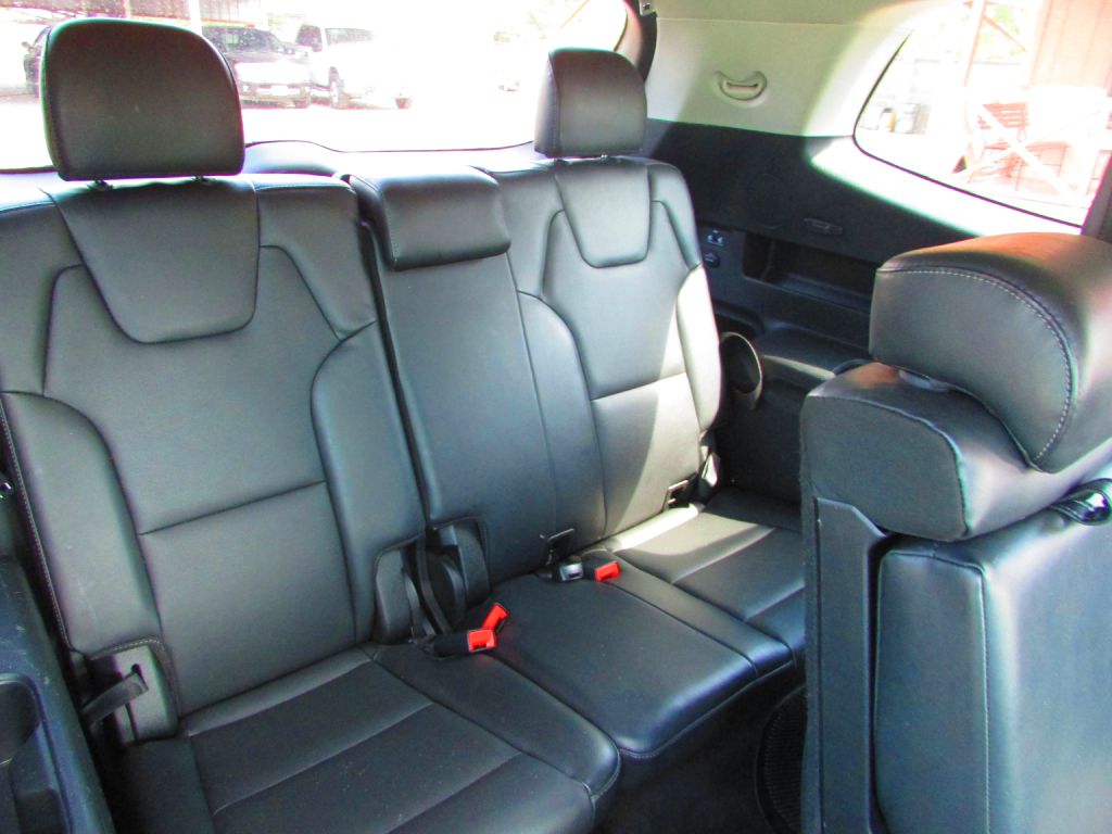 Photo 19 of this KIA TELLURIDE