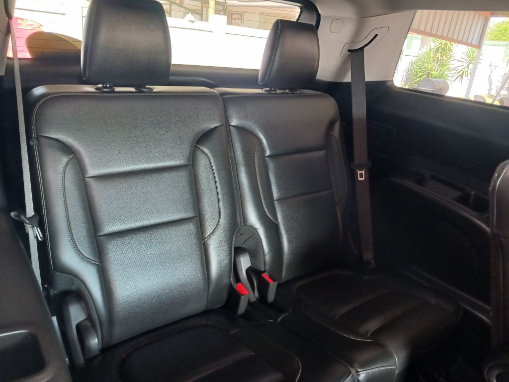 Photo 15 of this GMC ACADIA