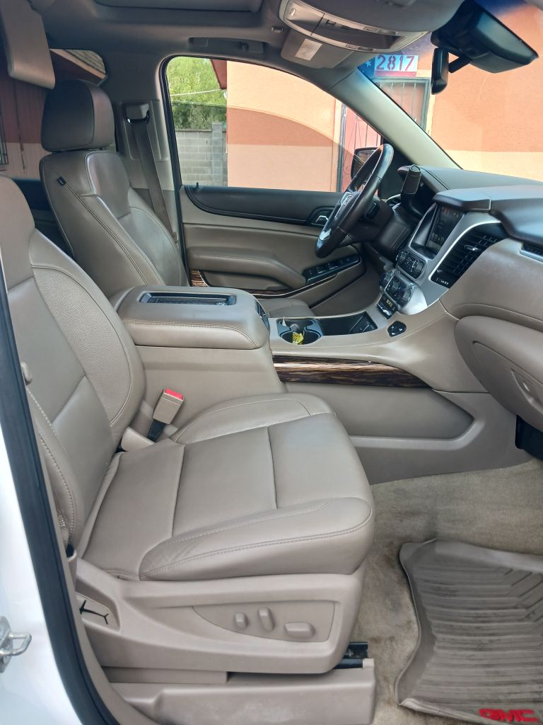 Photo 16 of this GMC YUKON