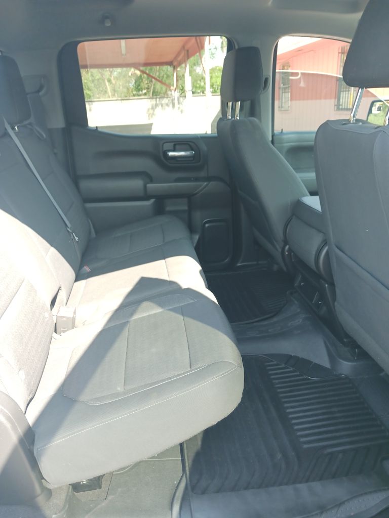 Photo 14 of this CHEVROLET SILVERADO 1500