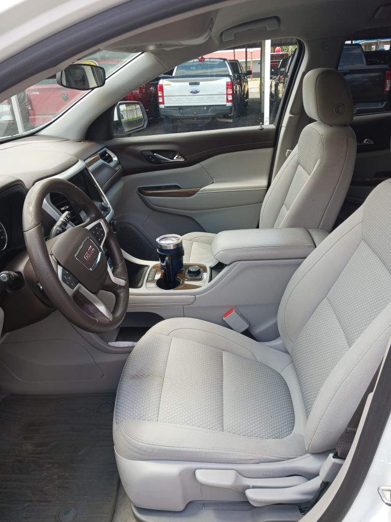 Photo 9 of this GMC ACADIA