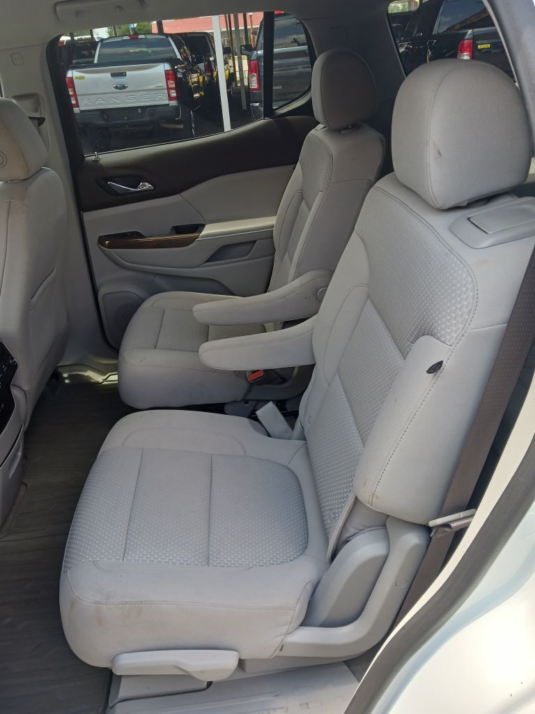 Photo 11 of this GMC ACADIA