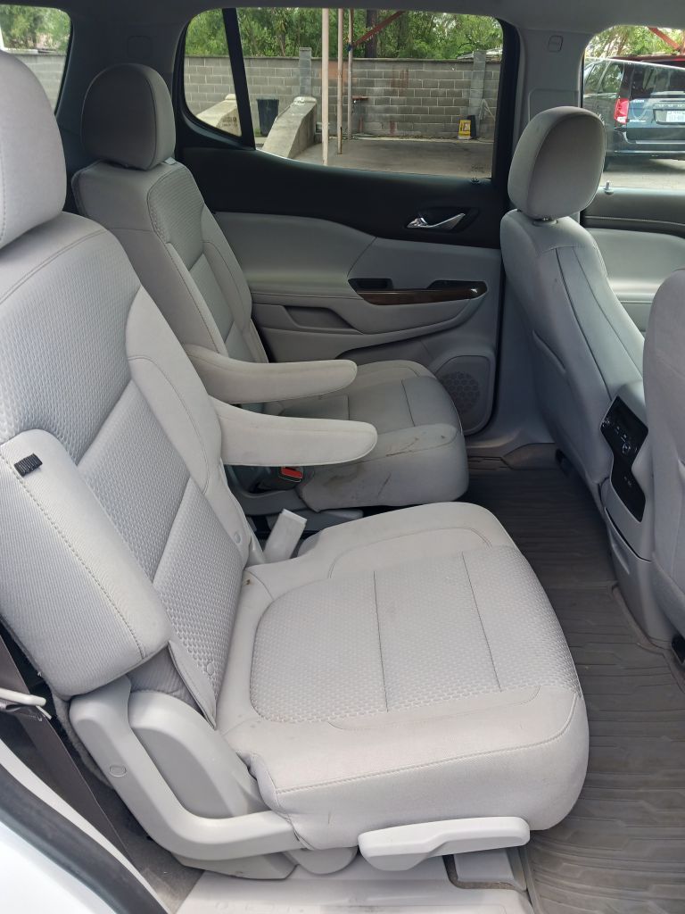 Photo 15 of this GMC ACADIA