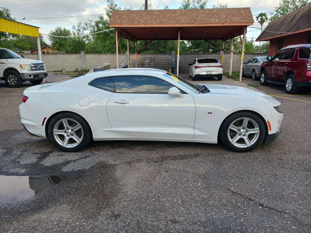 Photo 3 of this CHEVROLET CAMARO