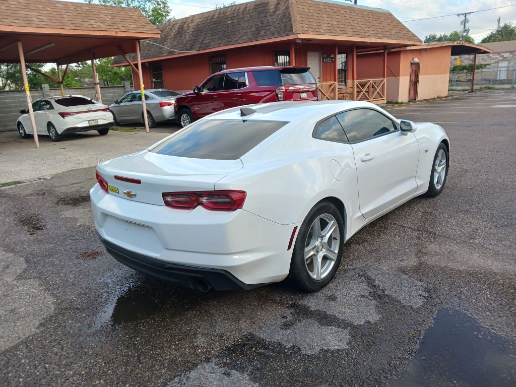 Photo 4 of this CHEVROLET CAMARO