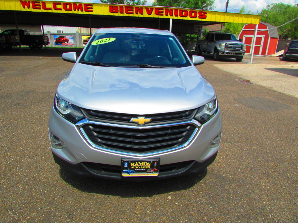 Photo 2 of this CHEVROLET EQUINOX