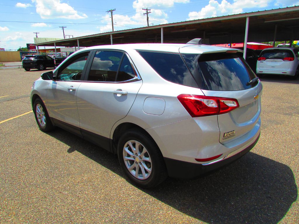 Photo 5 of this CHEVROLET EQUINOX