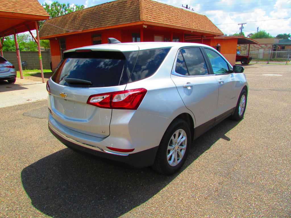 Photo 7 of this CHEVROLET EQUINOX