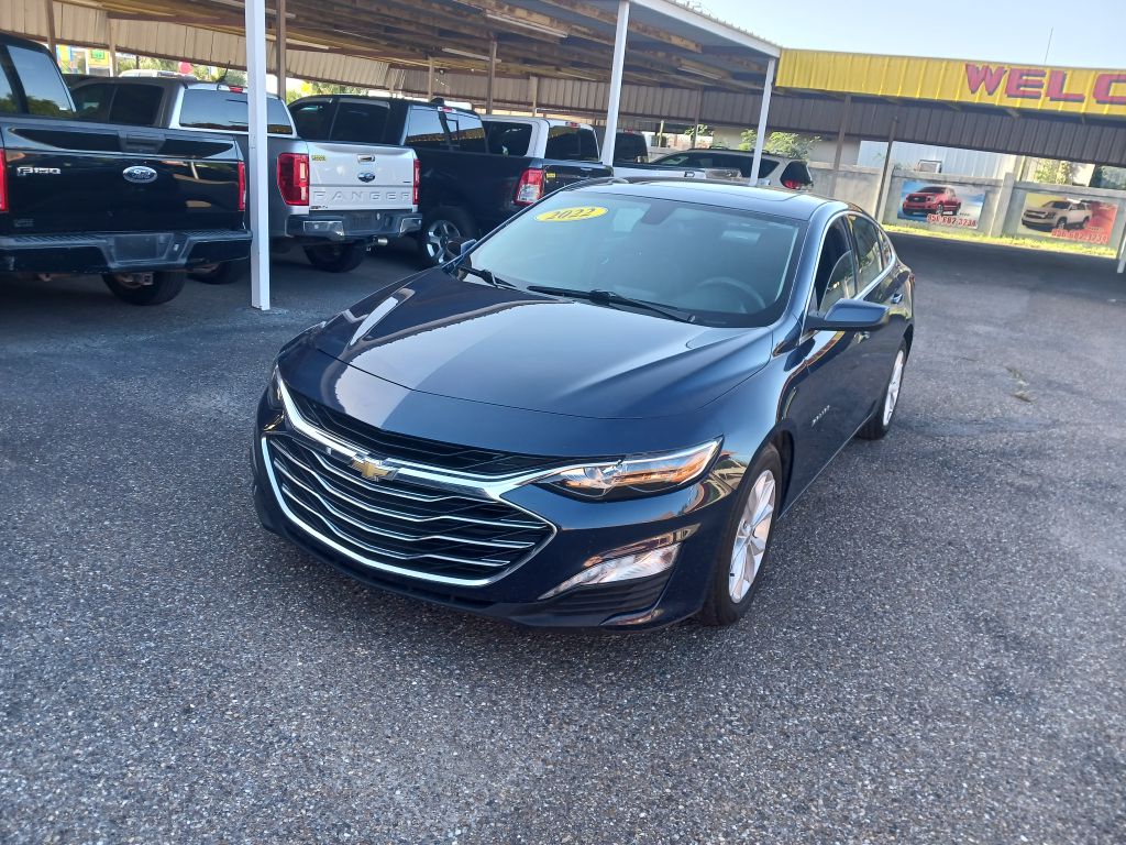 Photo 3 of this CHEVROLET MALIBU