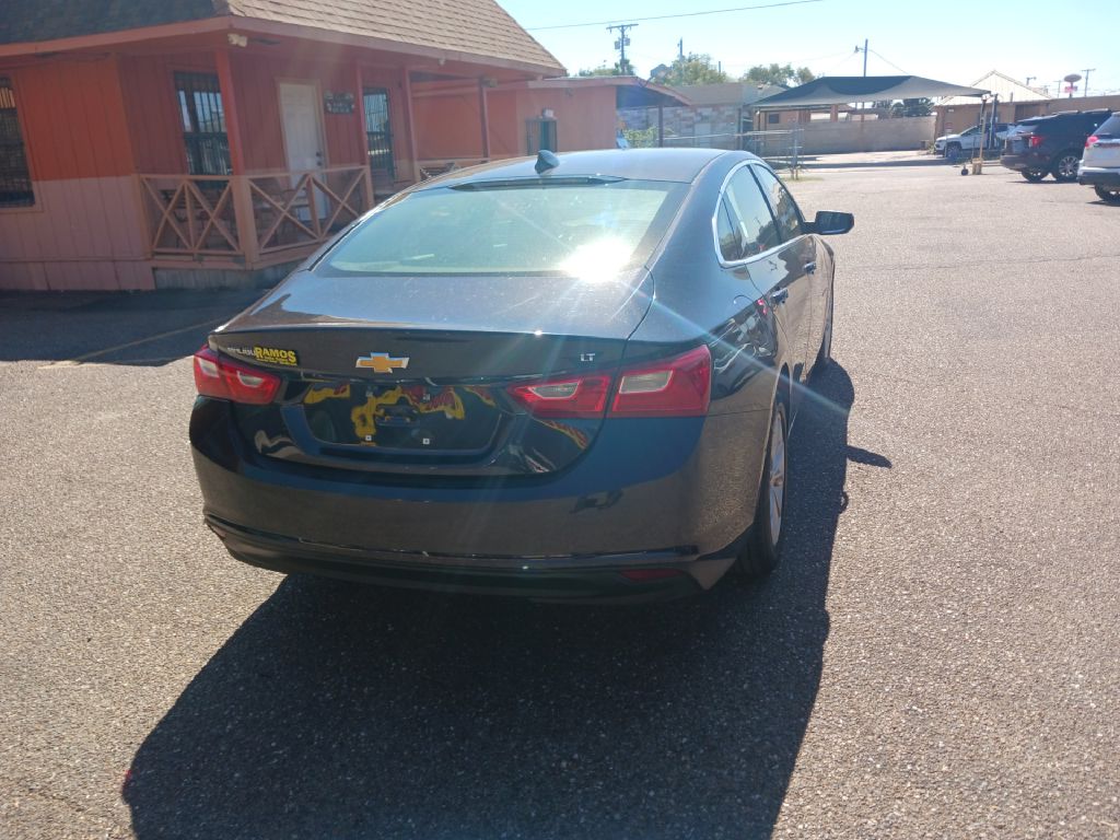 Photo 3 of this CHEVROLET MALIBU