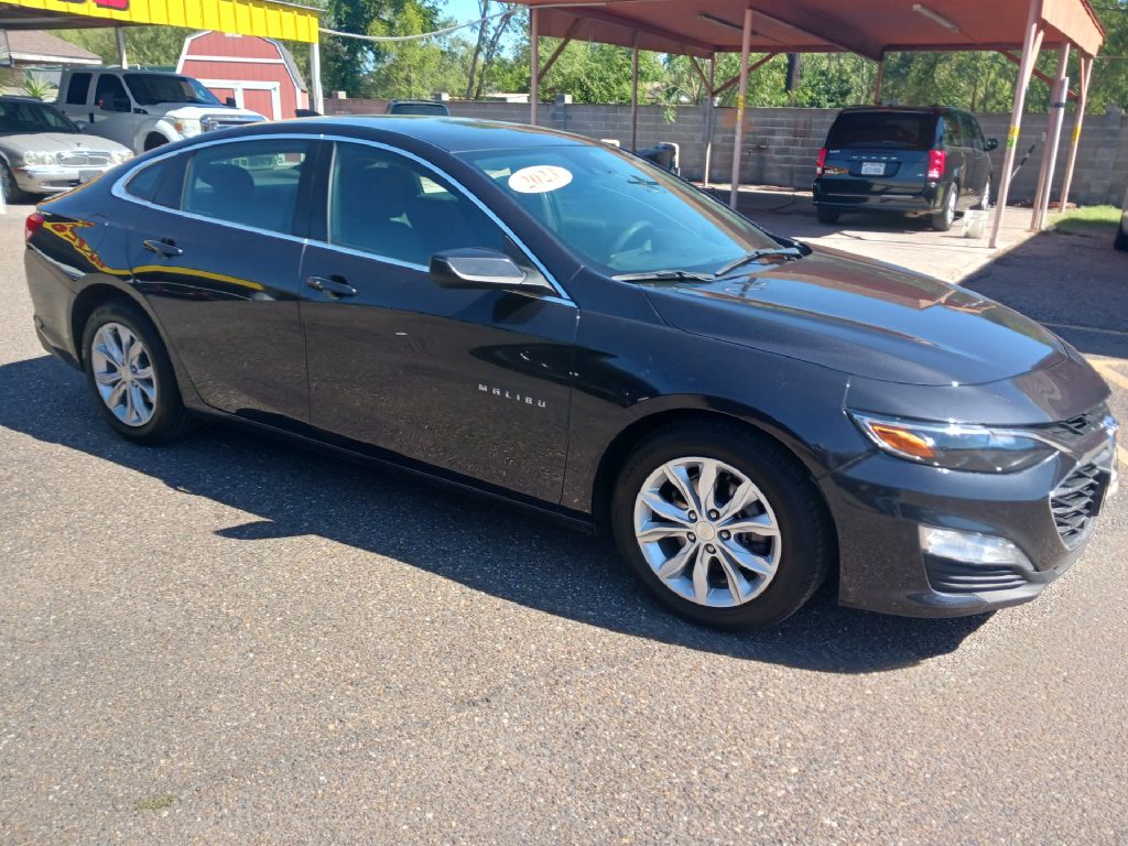 Photo 5 of this CHEVROLET MALIBU