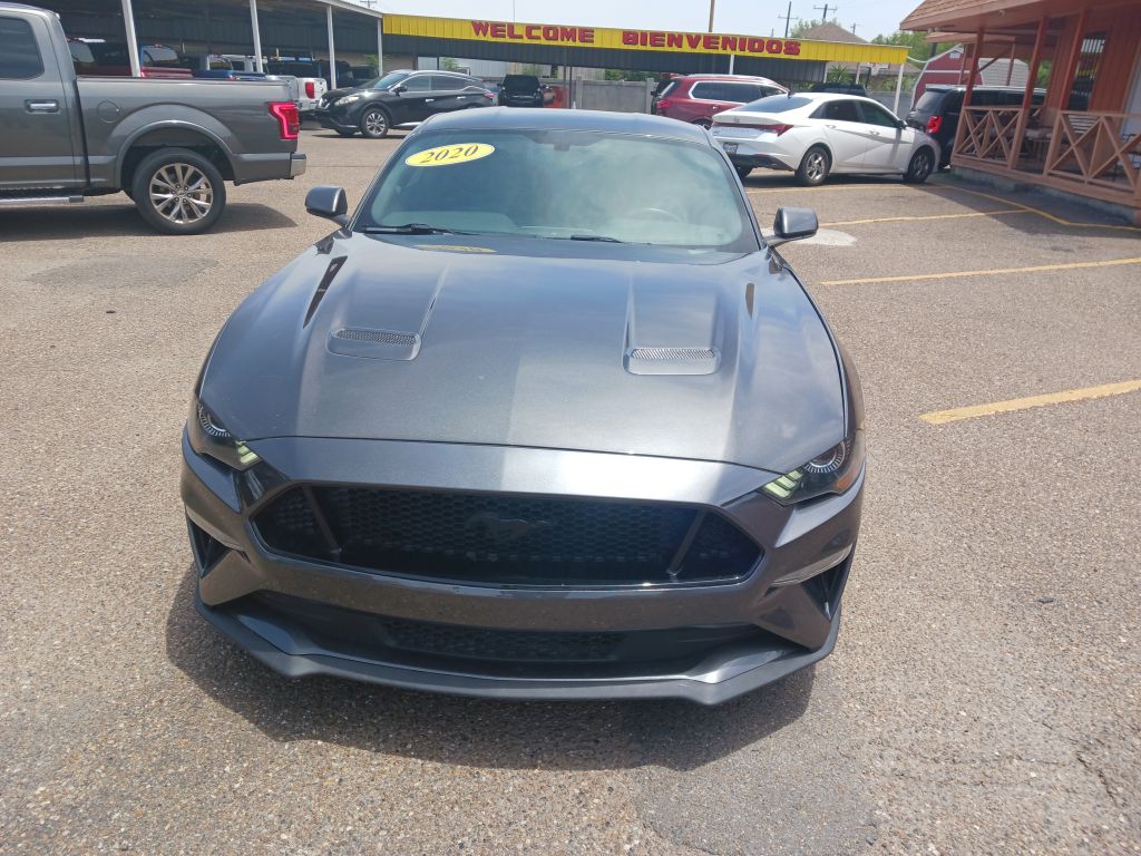 Photo 2 of this FORD MUSTANG