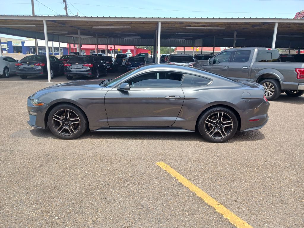 Photo 4 of this FORD MUSTANG