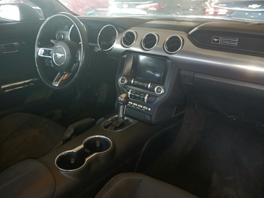 Photo 10 of this FORD MUSTANG