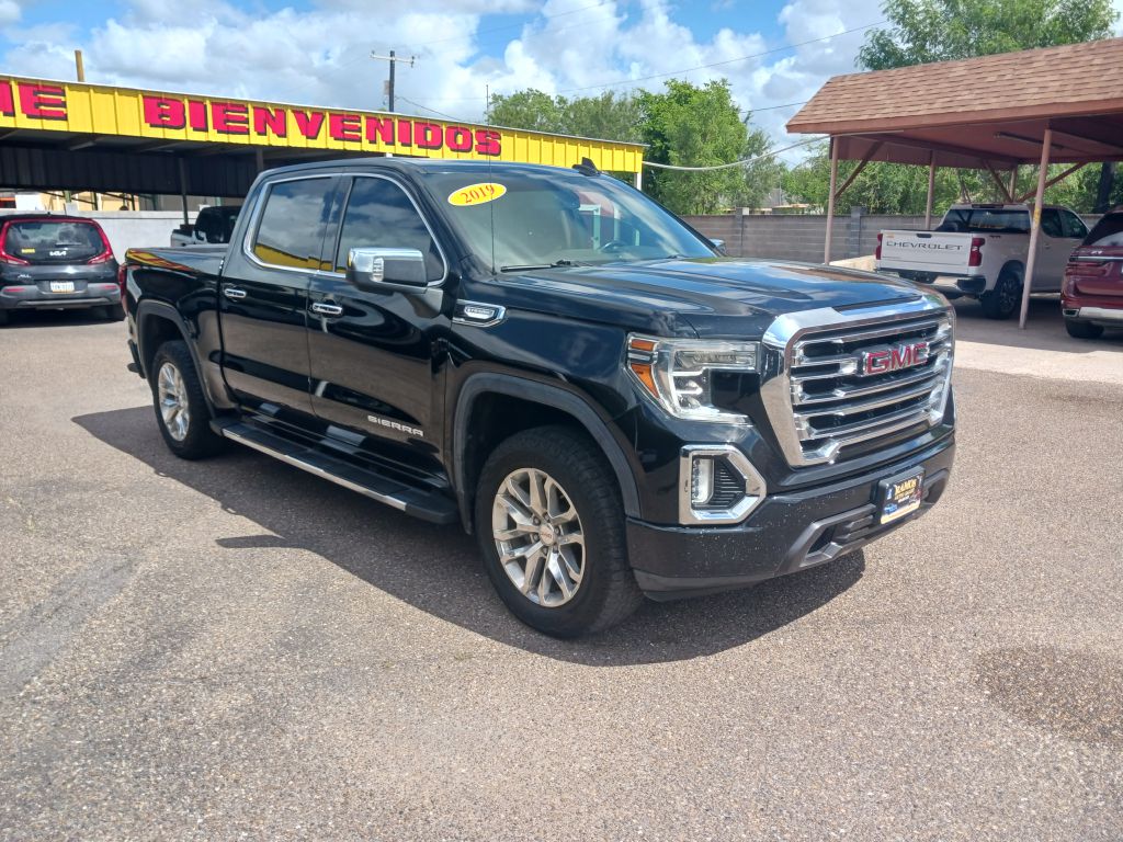 Photo 3 of this GMC SIERRA