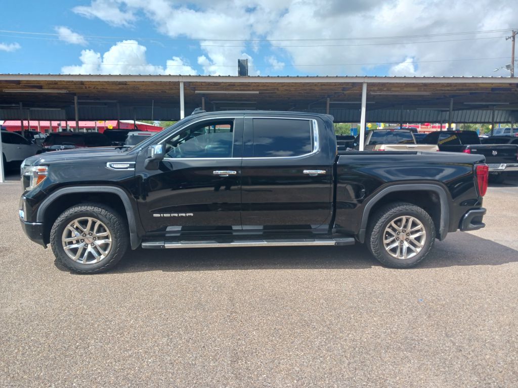 Photo 6 of this GMC SIERRA