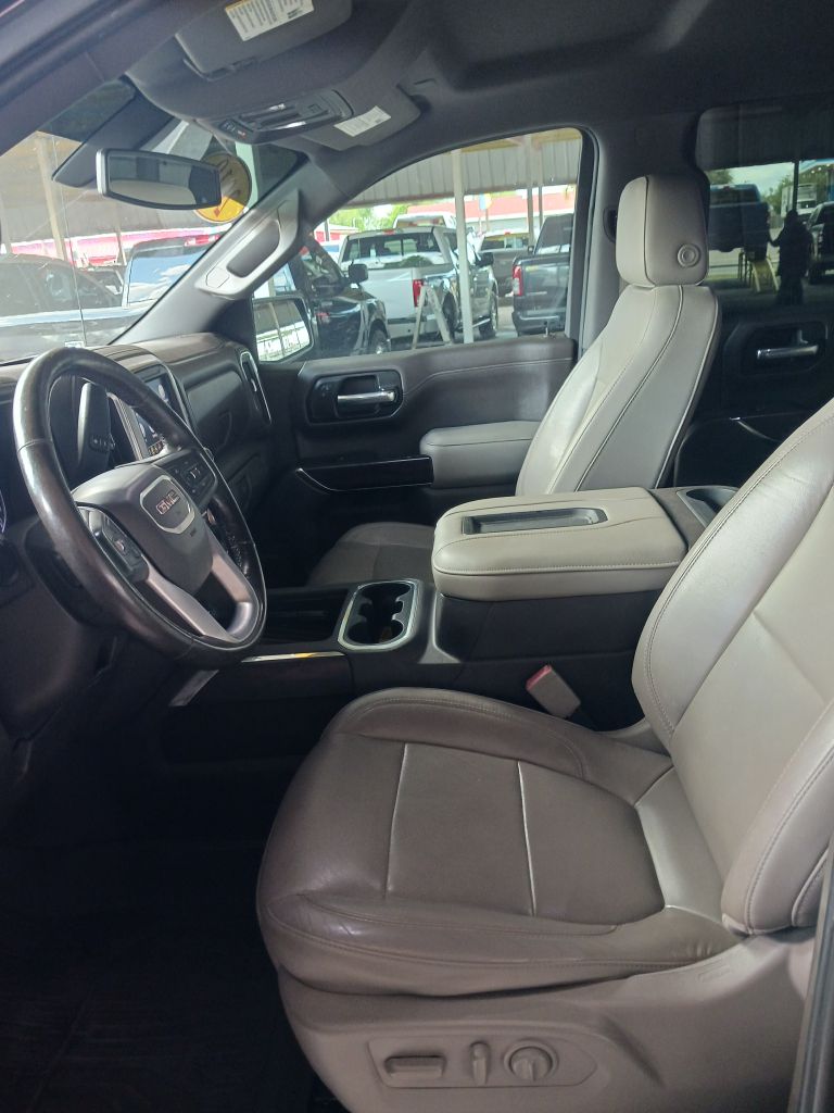 Photo 11 of this GMC SIERRA