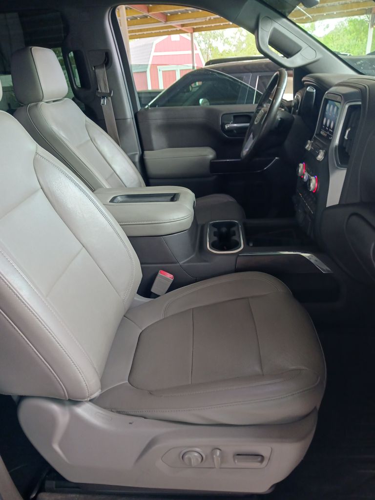 Photo 17 of this GMC SIERRA