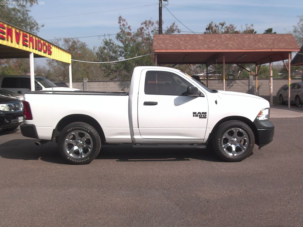 Photo 4 of this RAM 1500 CLASSIC