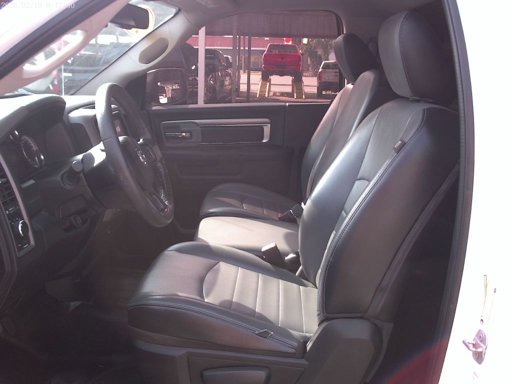 Photo 9 of this RAM 1500 CLASSIC