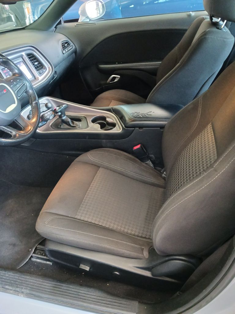 Photo 9 of this DODGE CHALLENGER