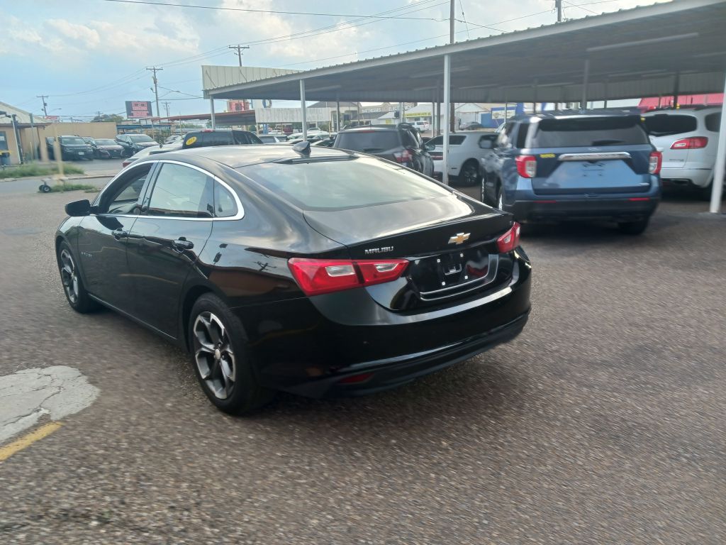 Photo 8 of this CHEVROLET MALIBU
