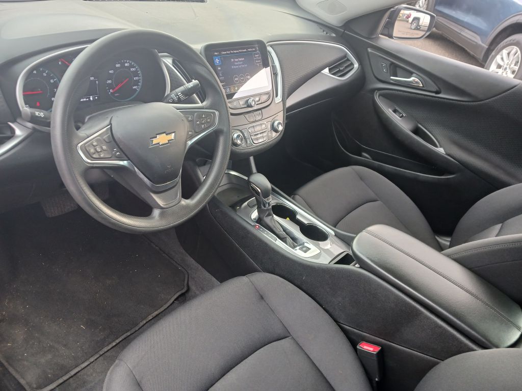 Photo 12 of this CHEVROLET MALIBU