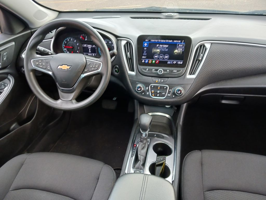 Photo 18 of this CHEVROLET MALIBU