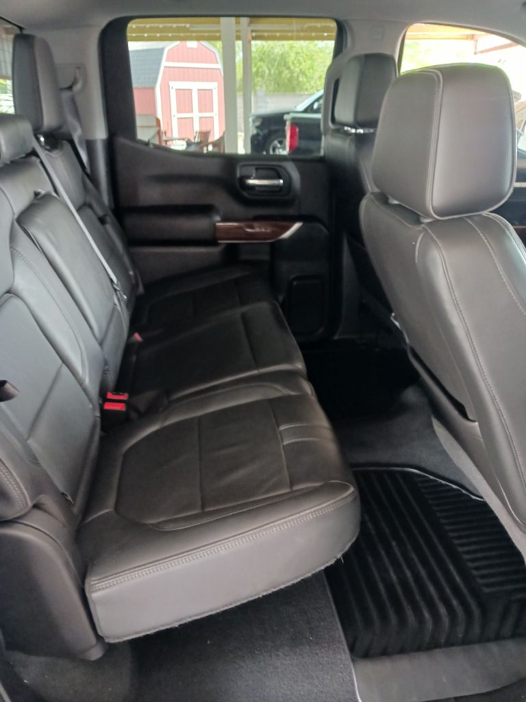 Photo 13 of this CHEVROLET SILVERADO 1500