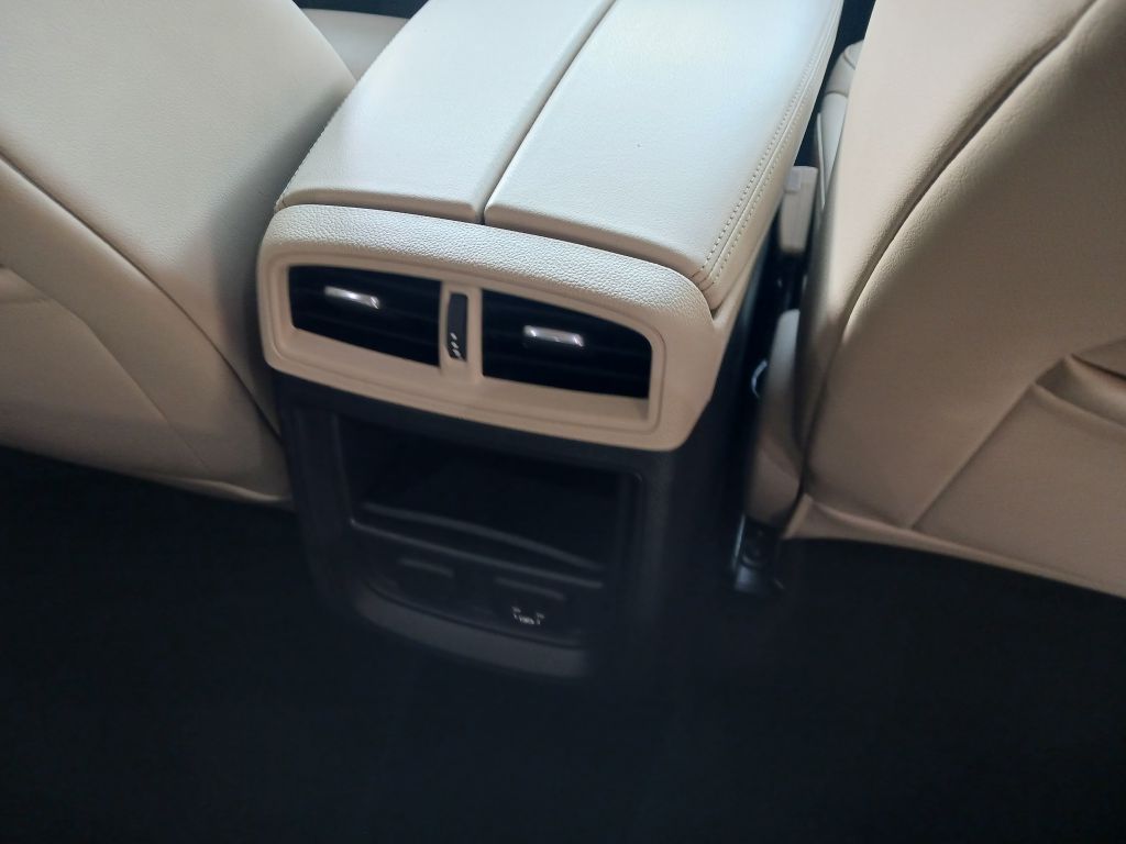 Photo 18 of this BUICK ENVISION