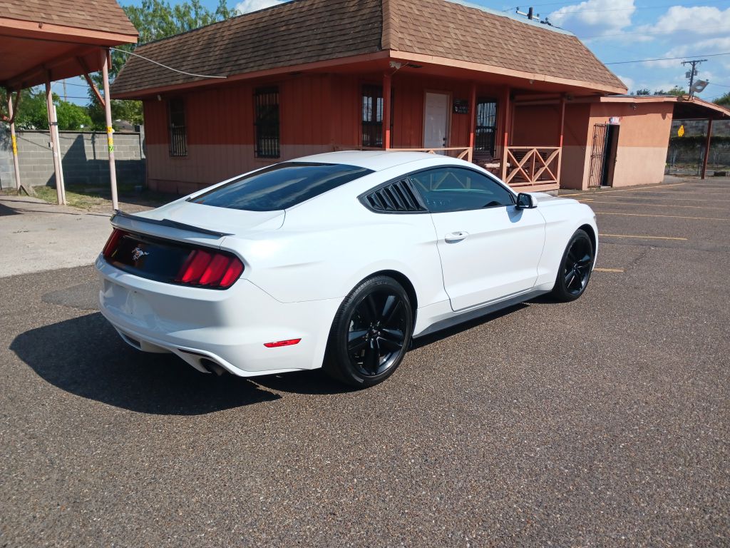 Photo 5 of this FORD MUSTANG