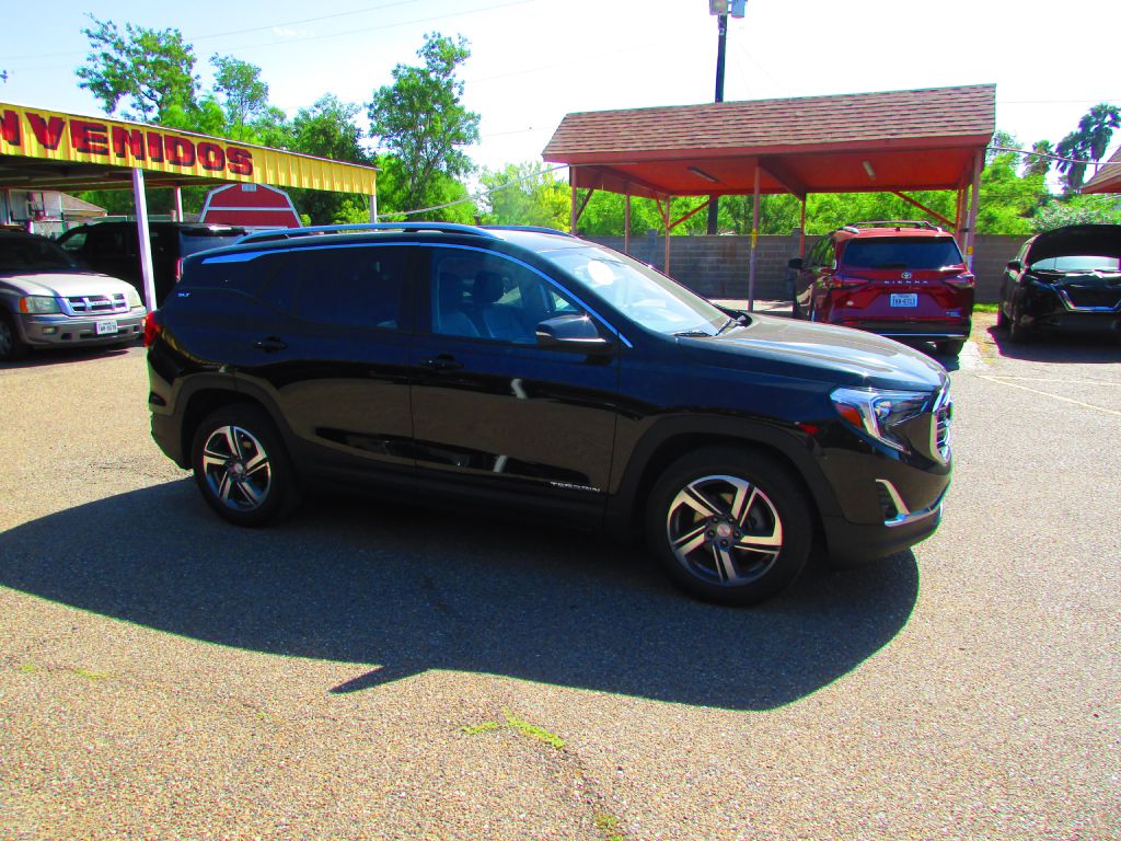 Photo 4 of this GMC TERRAIN
