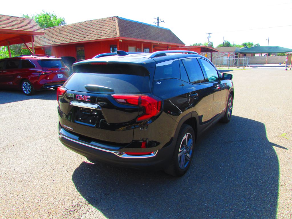 Photo 7 of this GMC TERRAIN