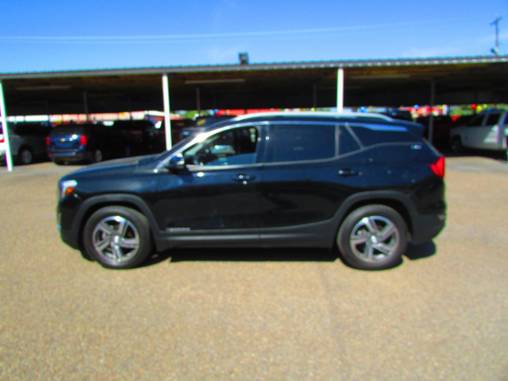 Photo 11 of this GMC TERRAIN