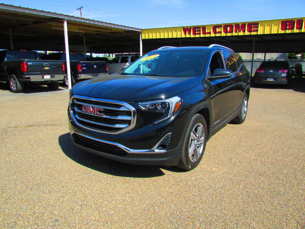 Photo 13 of this GMC TERRAIN