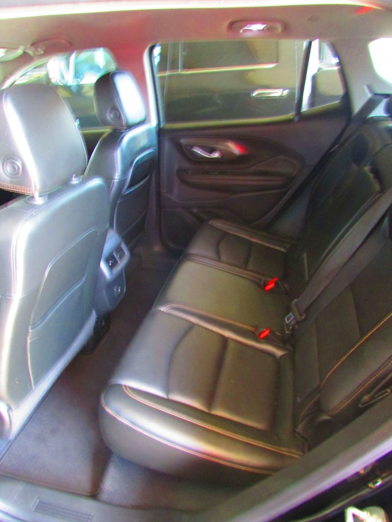 Photo 17 of this GMC TERRAIN