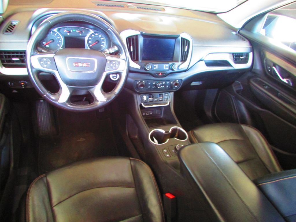 Photo 18 of this GMC TERRAIN