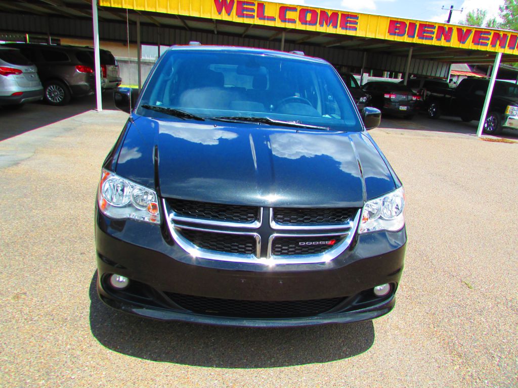 Photo 2 of this DODGE GRAND CARAVAN