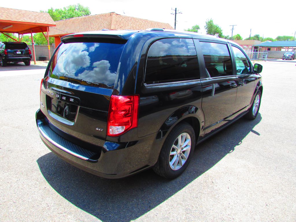 Photo 5 of this DODGE GRAND CARAVAN