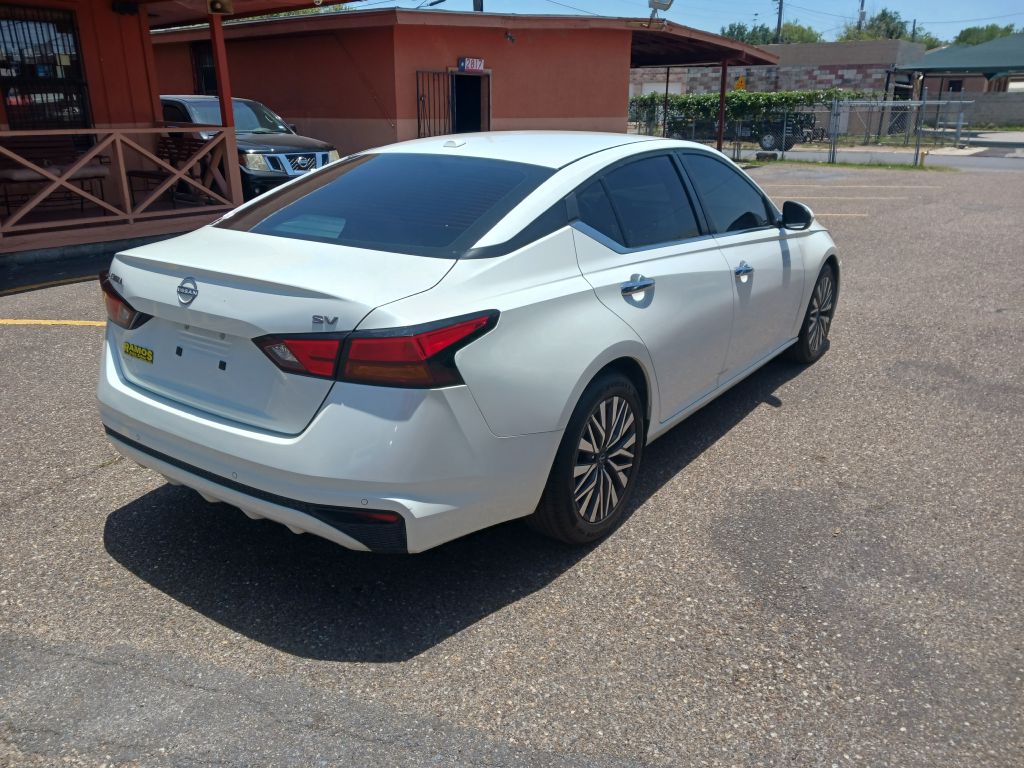 Photo 7 of this NISSAN ALTIMA