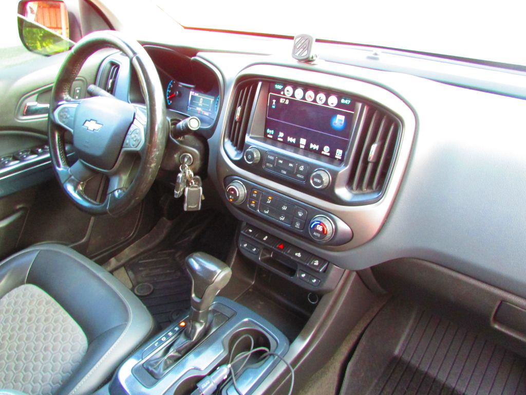 Photo 16 of this CHEVROLET COLORADO
