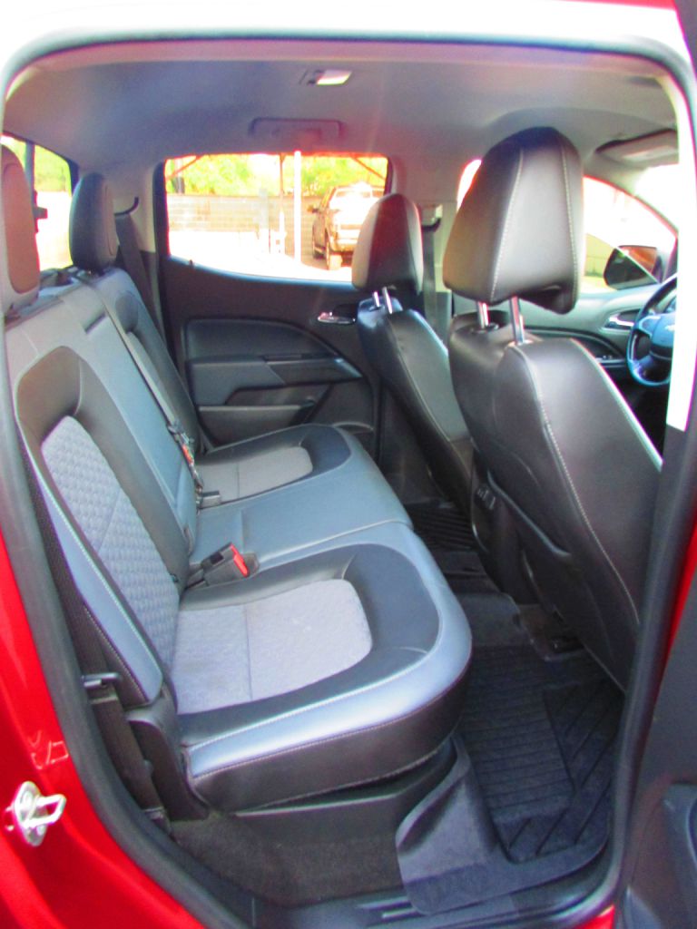 Photo 17 of this CHEVROLET COLORADO