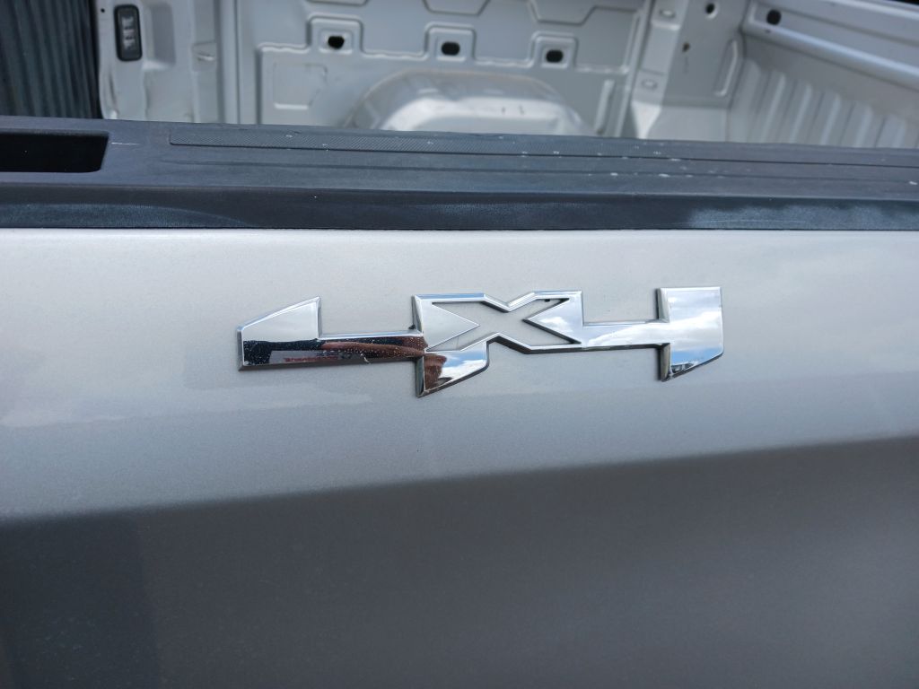 Photo 5 of this GMC SIERRA