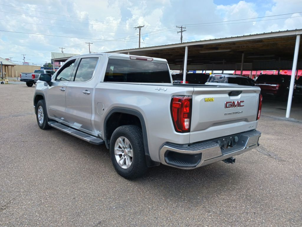 Photo 7 of this GMC SIERRA