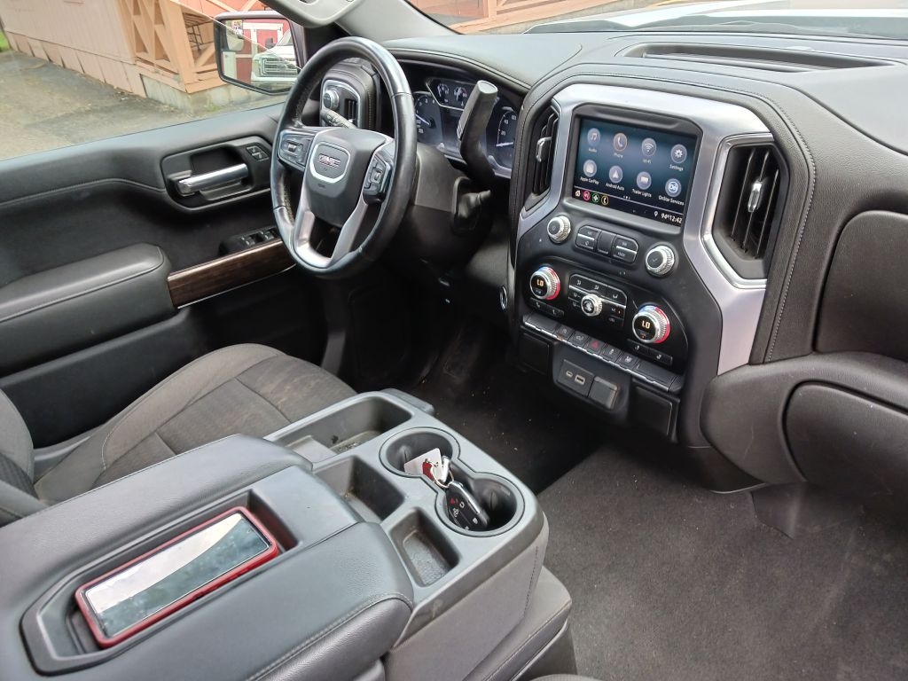 Photo 15 of this GMC SIERRA